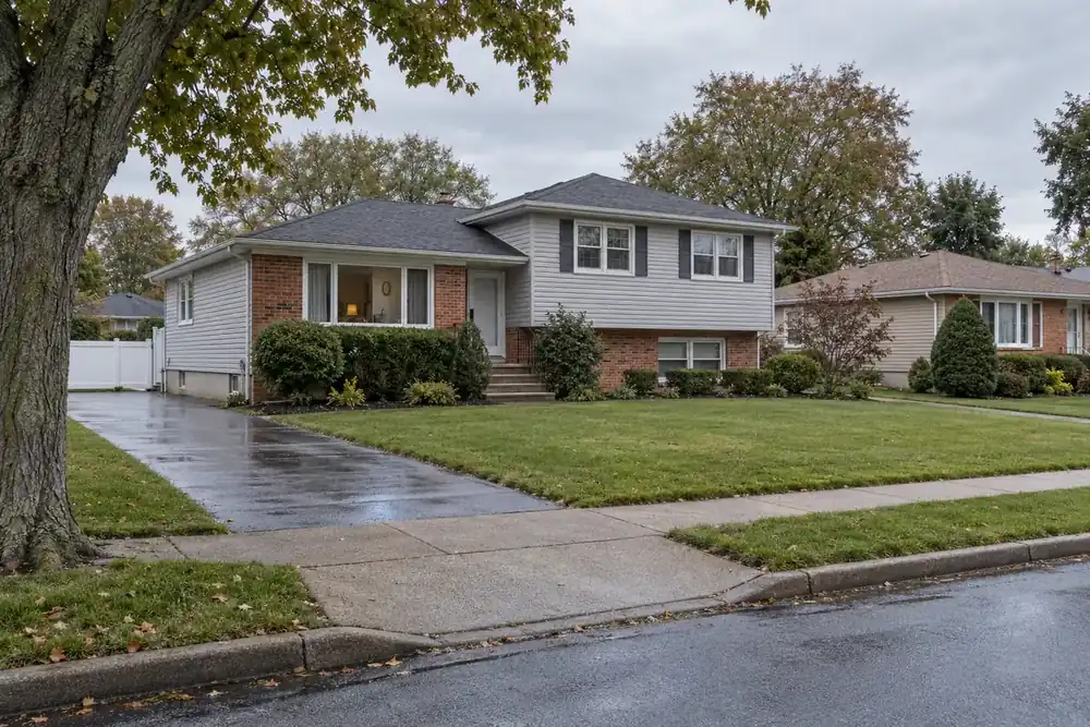 Illustration of a typical residential street in the North Wantagh, NY area